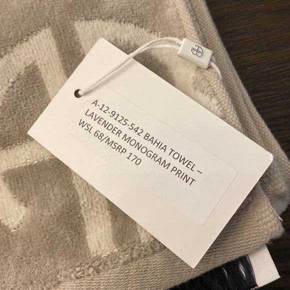 Anine Bing Bahia Towel. Monogram print - Picture 2 of 5
